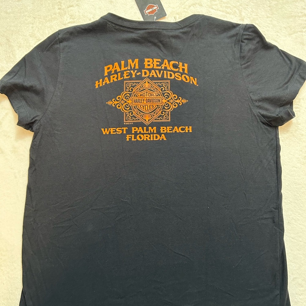 Harley-Davidson Black V-Neck Tee - Picture 2 of 3